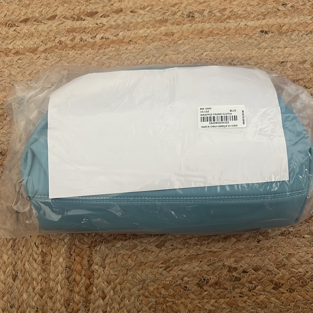 Badgley Mischka Wrapped Frame Clutch Chain Strap Blue Purse NWT MSRP $129 Vegan - Picture 5 of 5